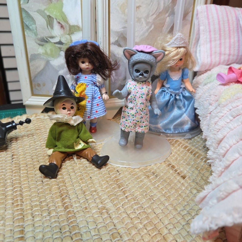 McDonalds Happy Meal Madame Alexander Dolls Lot